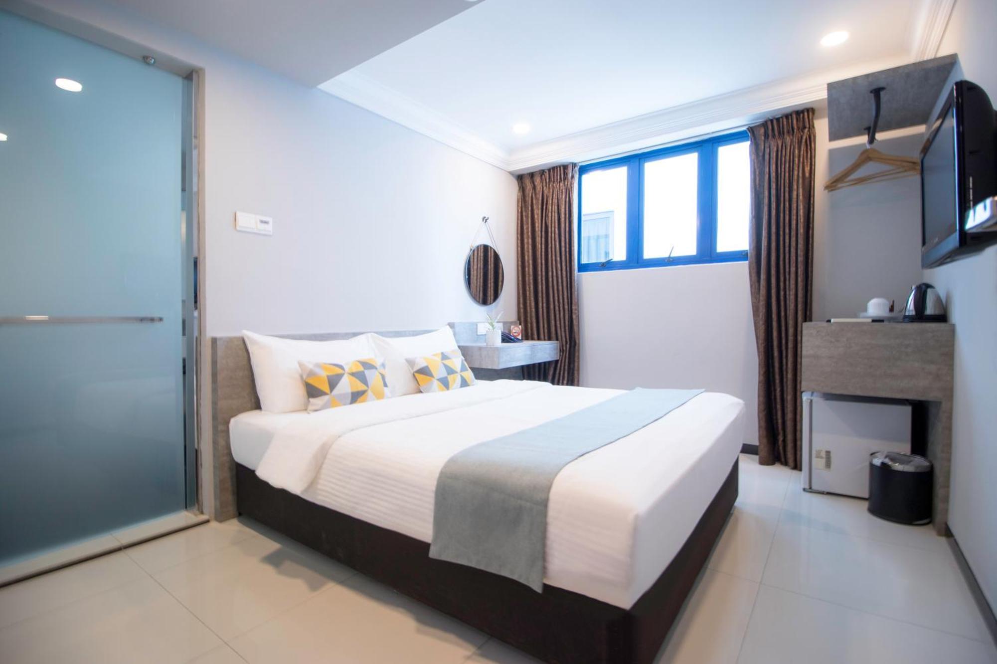 Standard Queen Room Newly Renovated